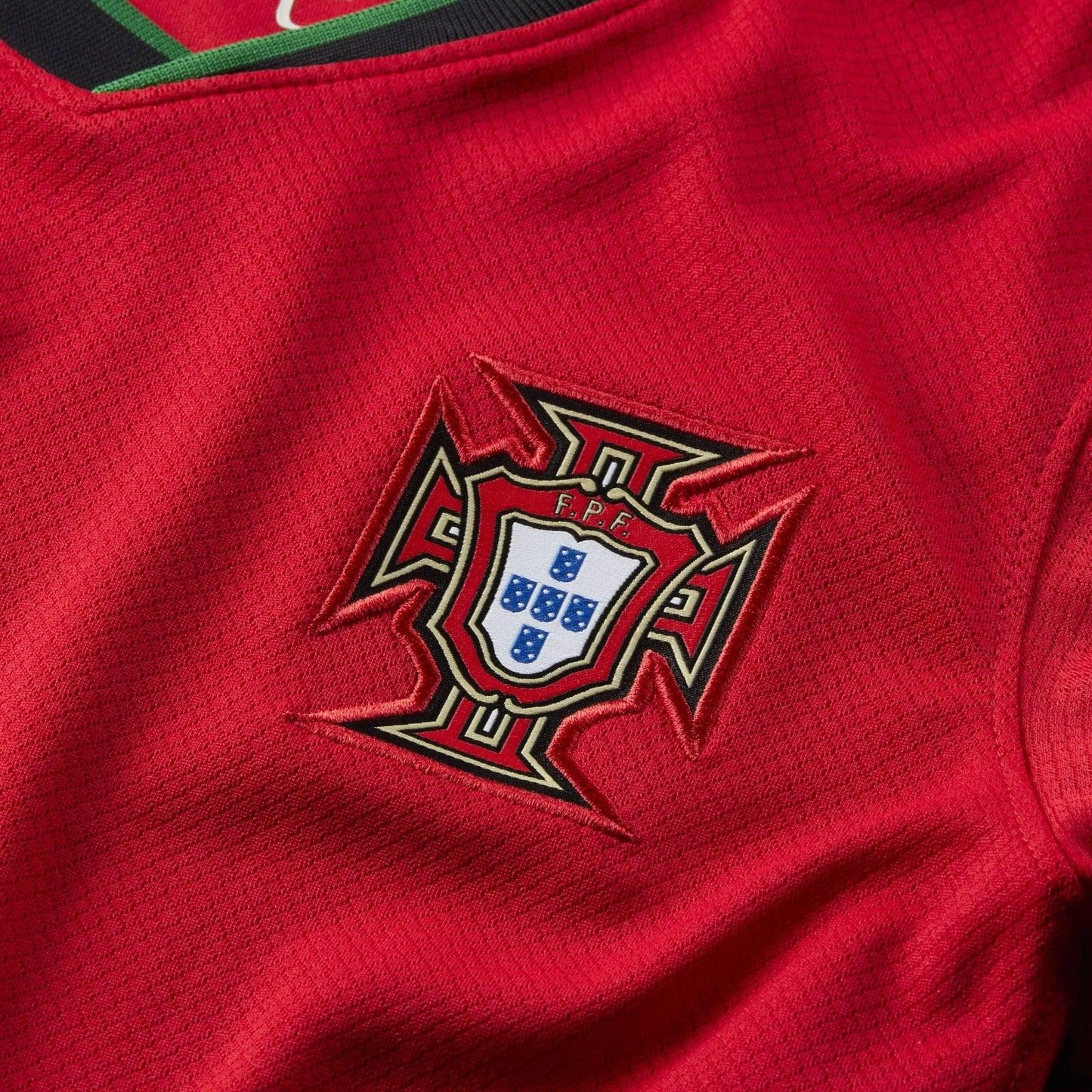 Camisola Feminina Portugal Principal 2024/25 - ÚLTIMAS UNIDADES! 🇵🇹