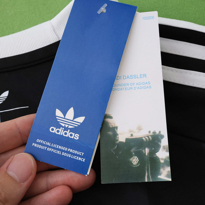 Liverpool Goalkeeper Black Jersey 2025/26