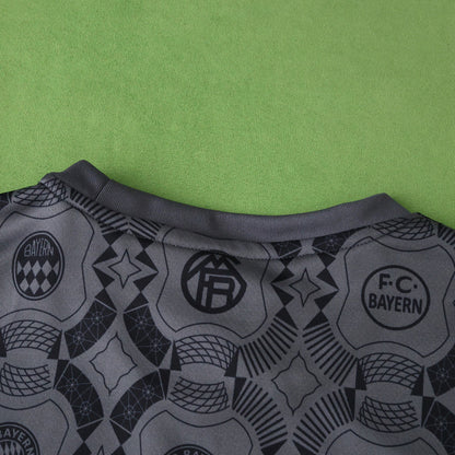 Bayern Munich Training Jersey 2025/26